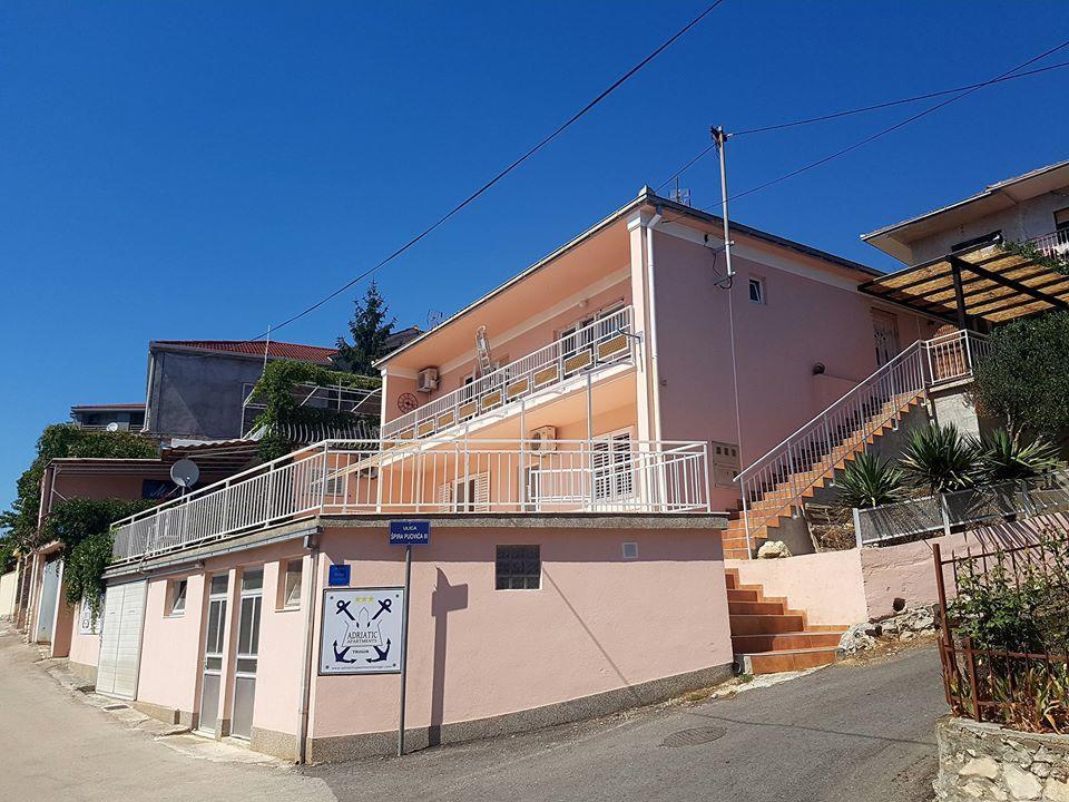 Adriatic Apartments Traù Esterno foto